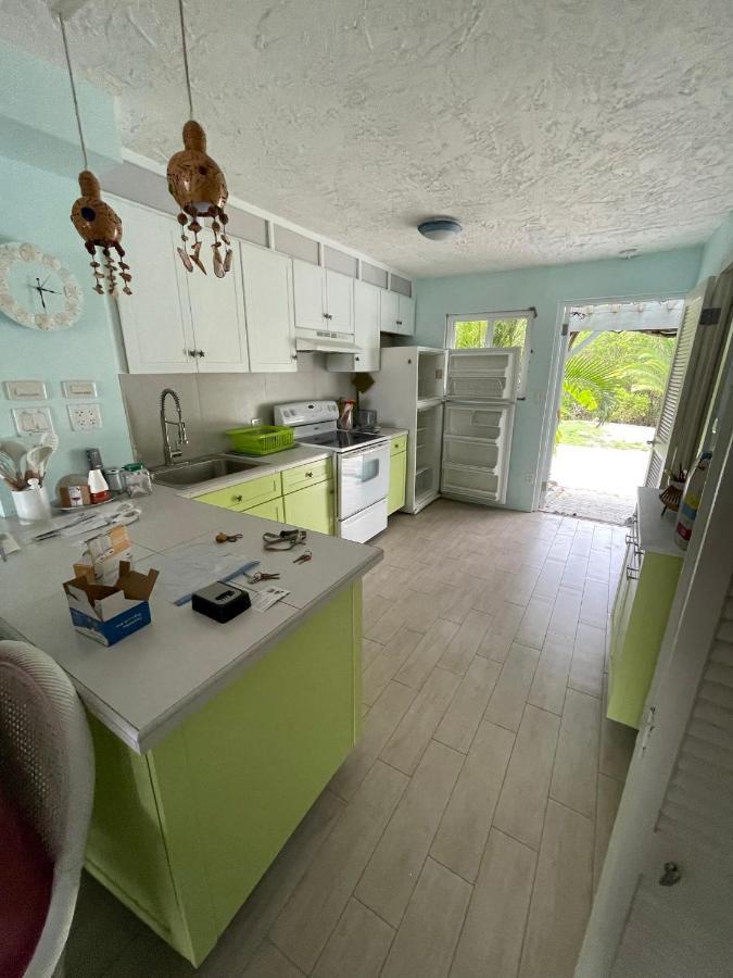 Sunny Villa In The Marina - Excellent Water Views Jolly Harbour Eksteriør billede